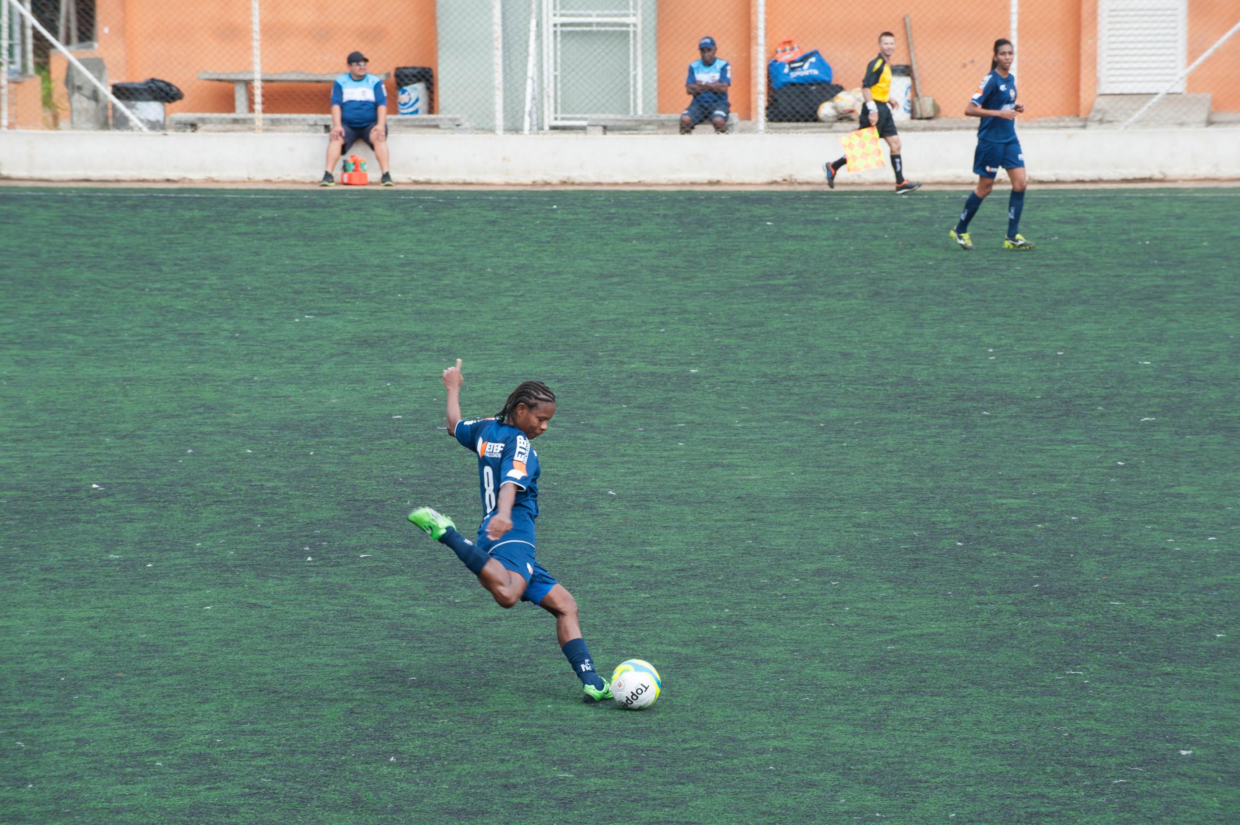 In Brazil, Female Warriors Fight for a Level Playing Field