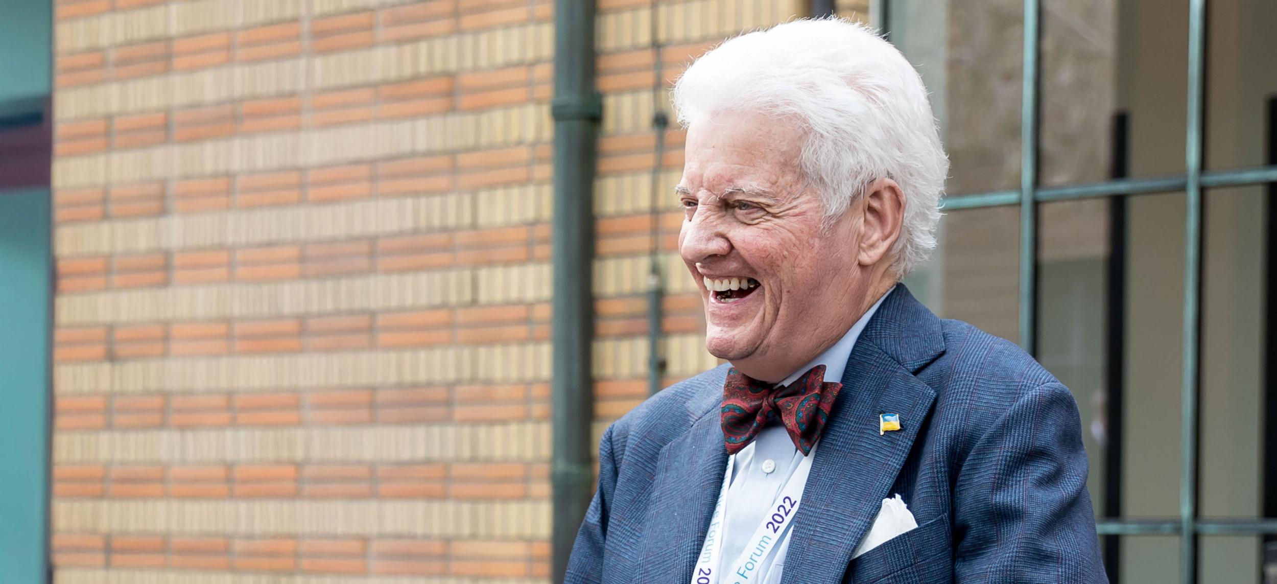 bill-neukom